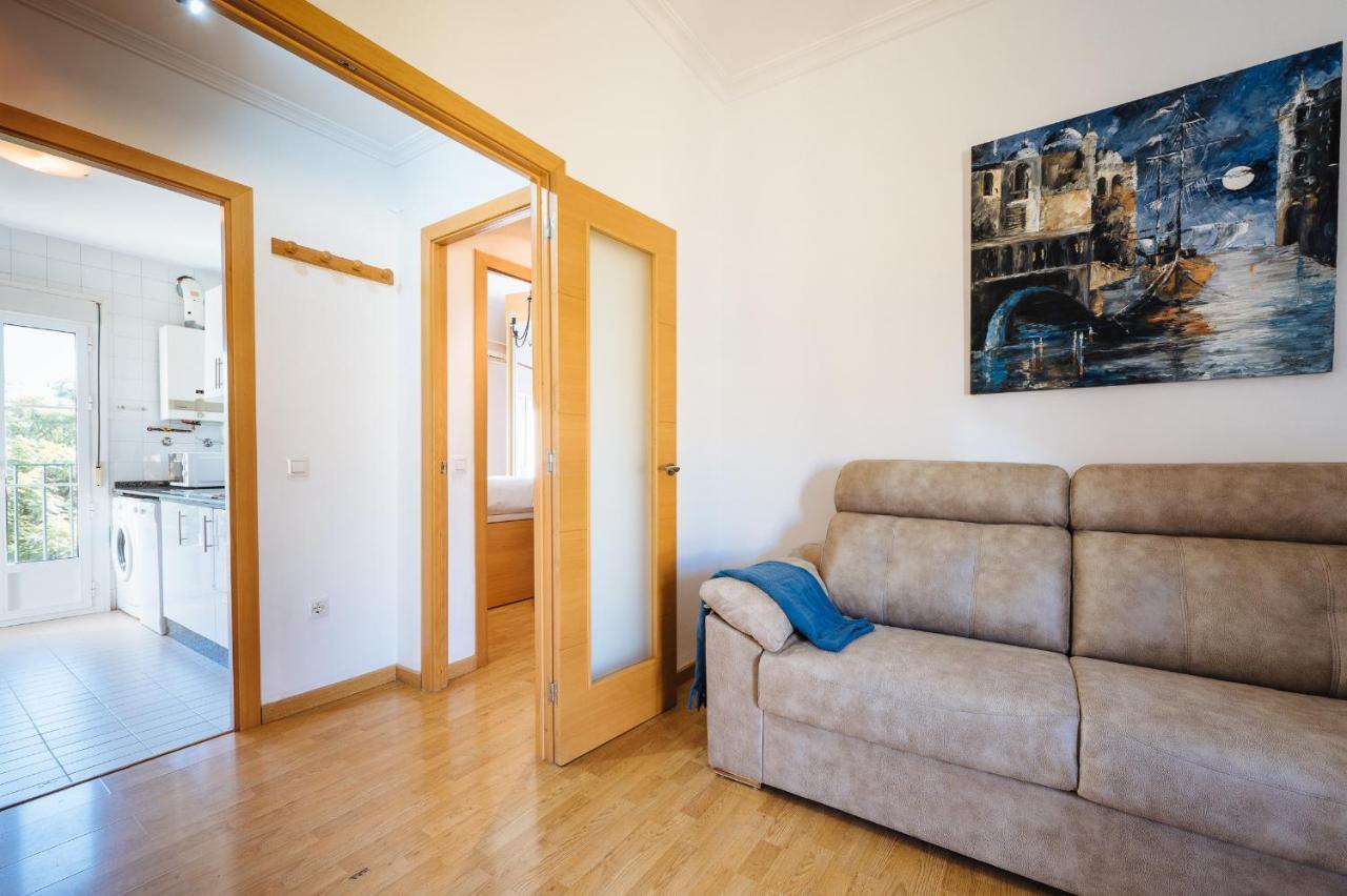 Distinguido Y Centrico Apartamento En San Bernardo Sevilla Kültér fotó